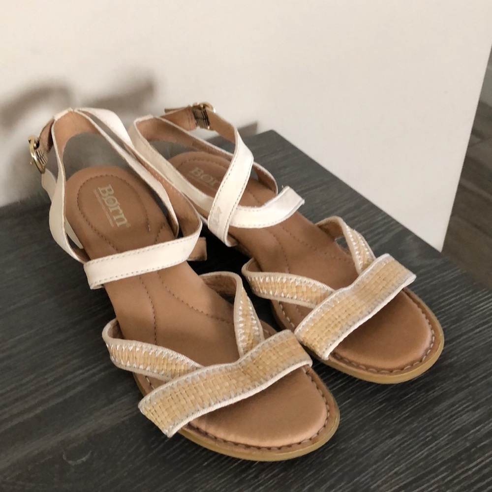 Brand New Born size 7 sandals, never worn.